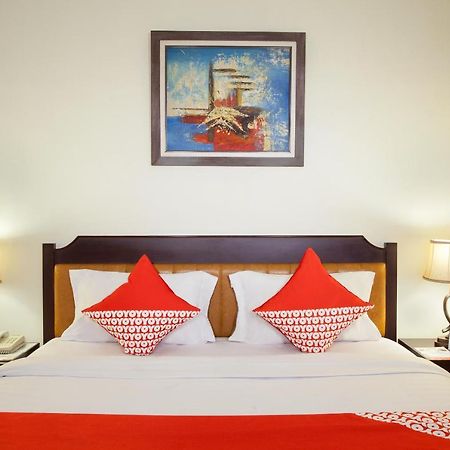 Oyo 108 Hotel Surya Jacarta Exterior foto