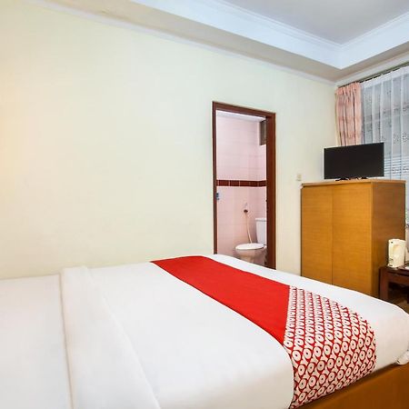 Oyo 108 Hotel Surya Jacarta Exterior foto