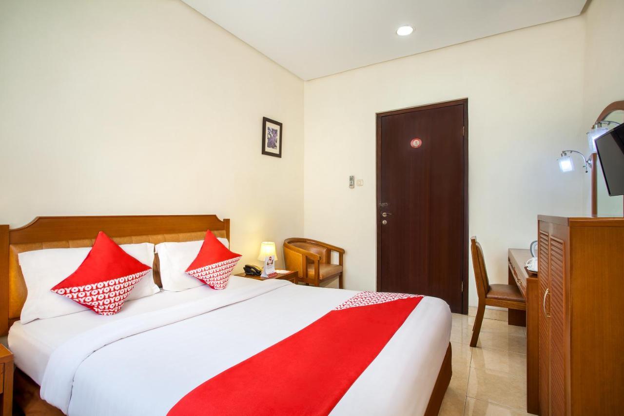 Oyo 108 Hotel Surya Jacarta Exterior foto