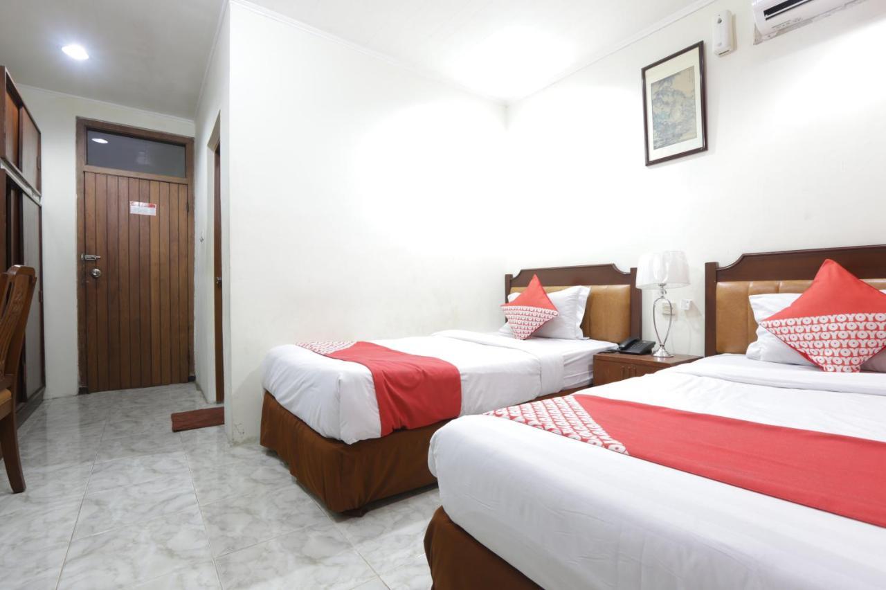 Oyo 108 Hotel Surya Jacarta Exterior foto