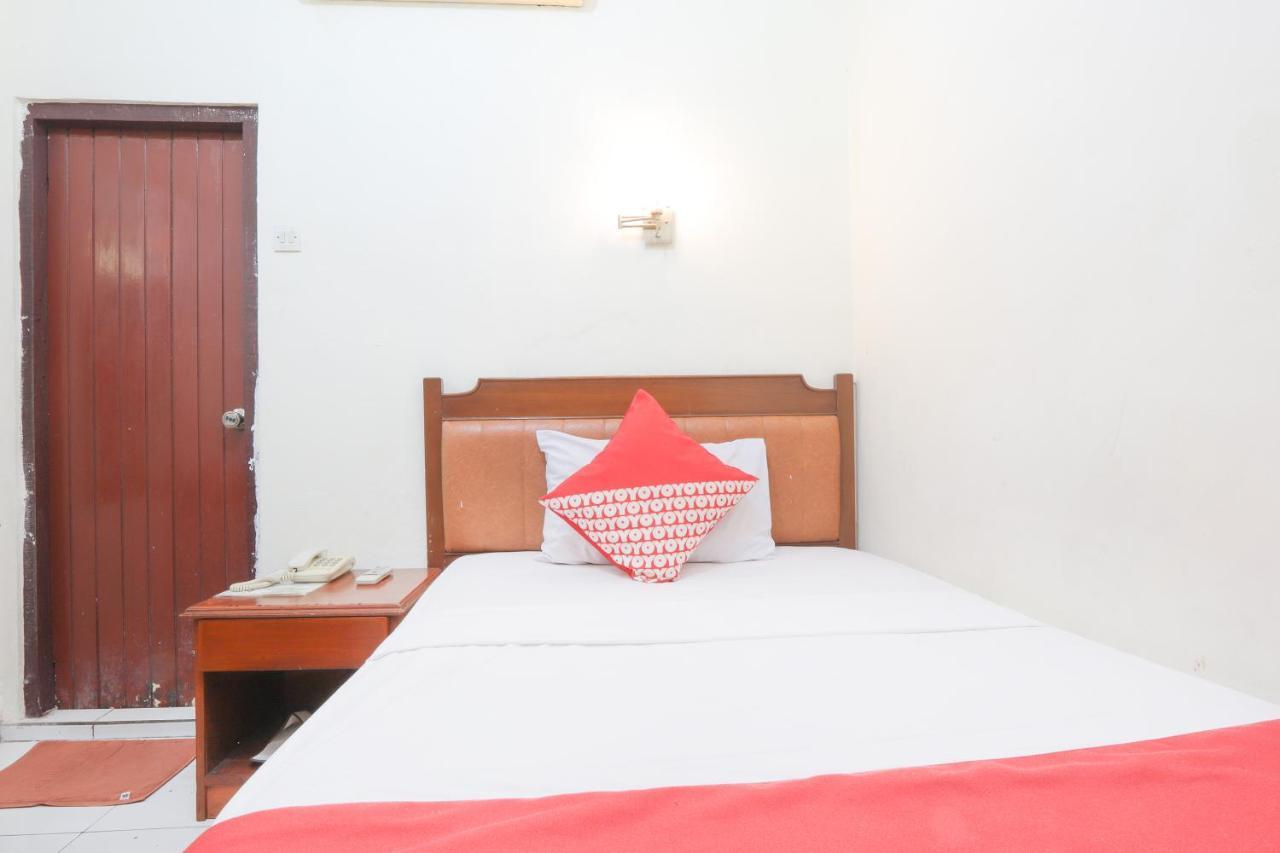 Oyo 108 Hotel Surya Jacarta Exterior foto