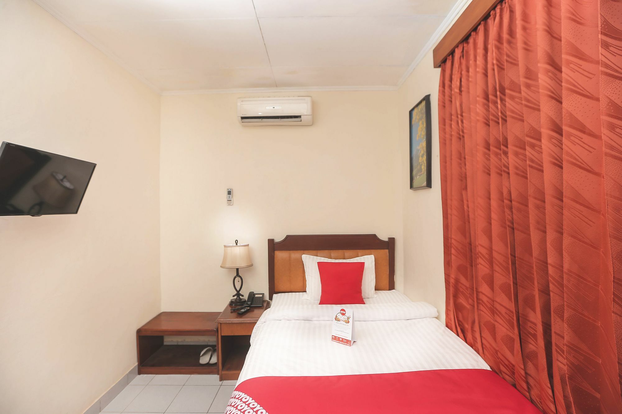 Oyo 108 Hotel Surya Jacarta Exterior foto
