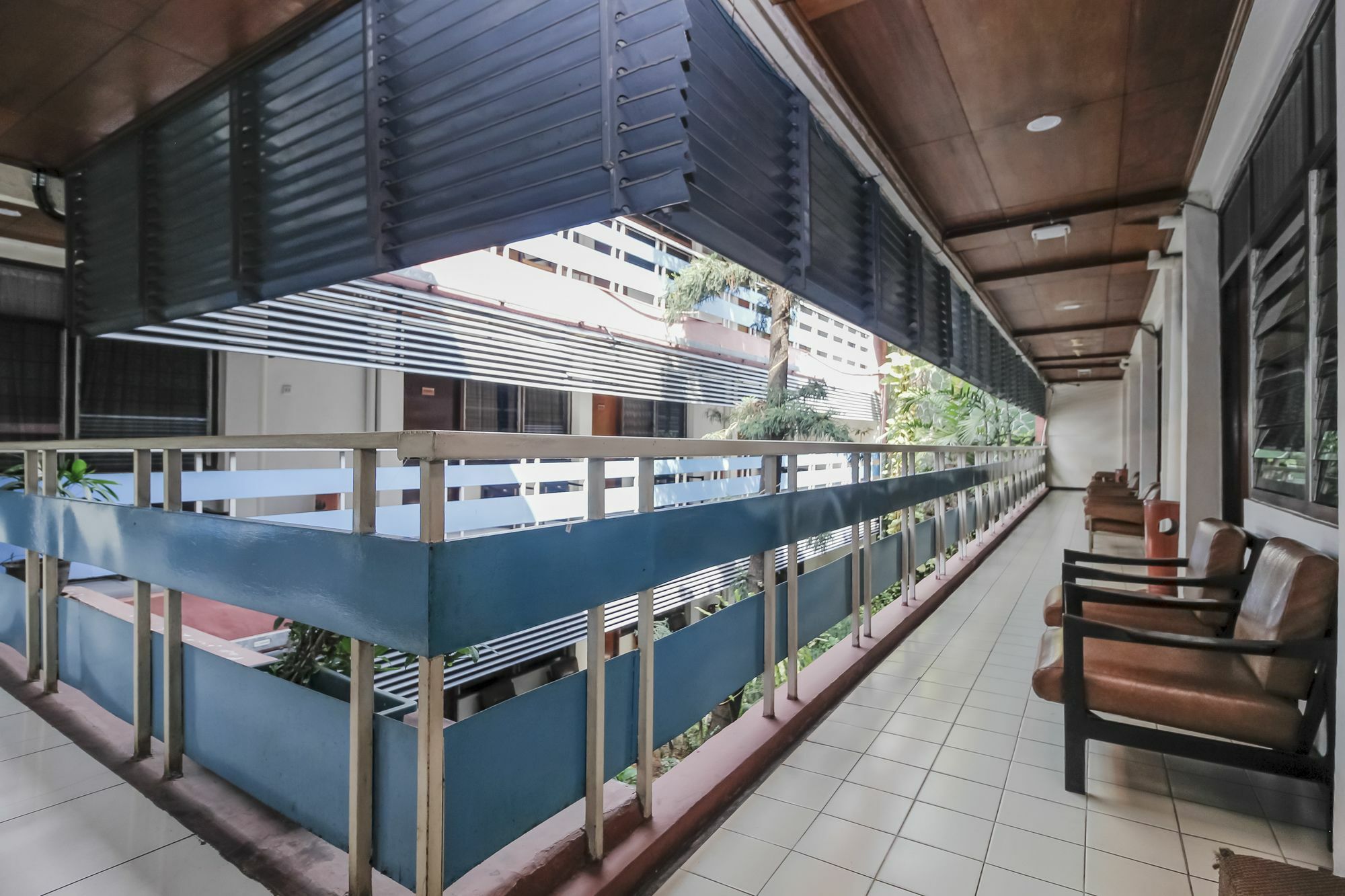 Oyo 108 Hotel Surya Jacarta Exterior foto