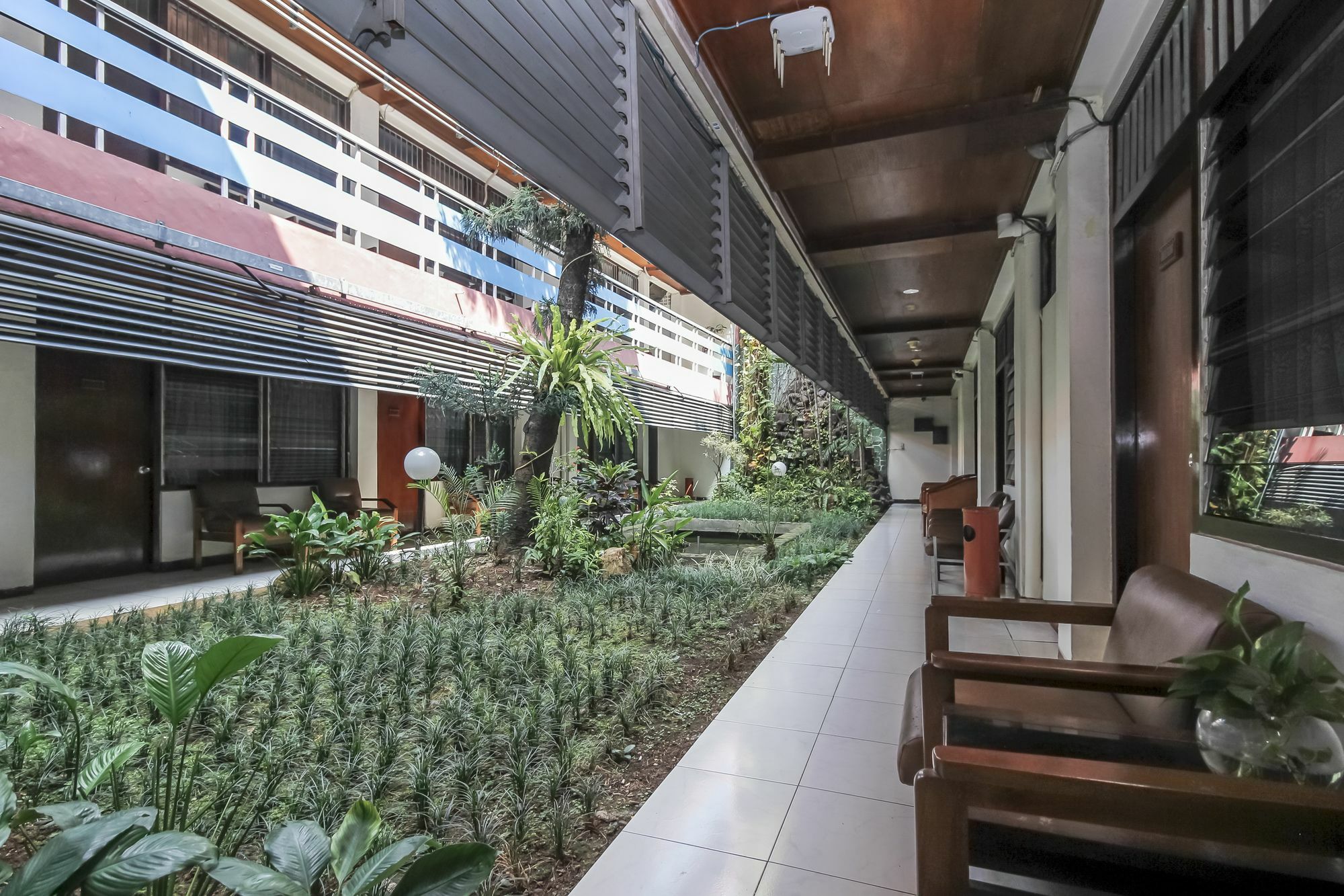 Oyo 108 Hotel Surya Jacarta Exterior foto