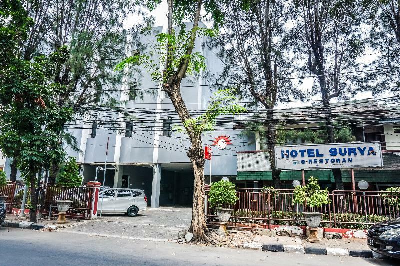 Oyo 108 Hotel Surya Jacarta Exterior foto